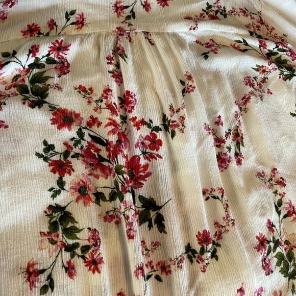 💙 B Skies Are Blue Floral Half Sleeve Top 3x Flow - Picture 6 of 6